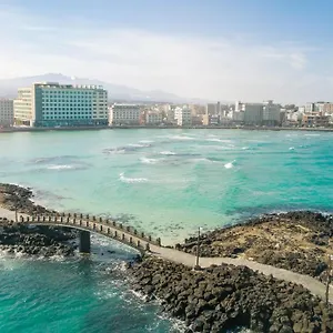 Utop Ubless 4* Jeju